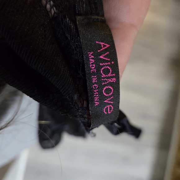 Avid Love lingerie black lace with peek through slit in the back. - Picture 2 of 3